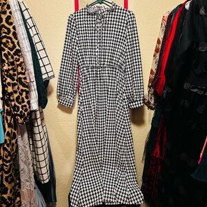 NWOT Houndstooth Maxi Dress
